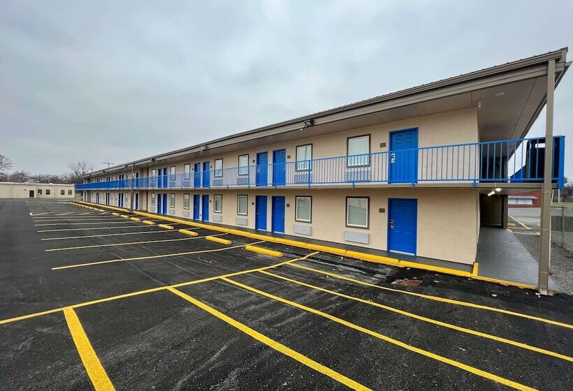 בית מלון כפרי Super 8 By Wyndham Paducah I24 Exit 4