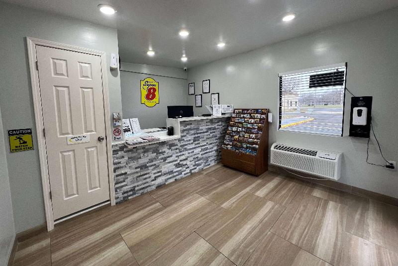 בית מלון כפרי Super 8 By Wyndham Paducah I24 Exit 4