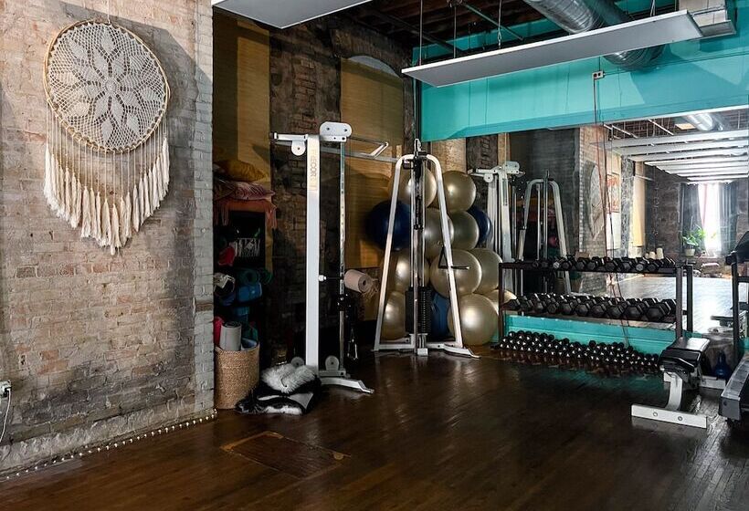 فندق The Oliver Inn