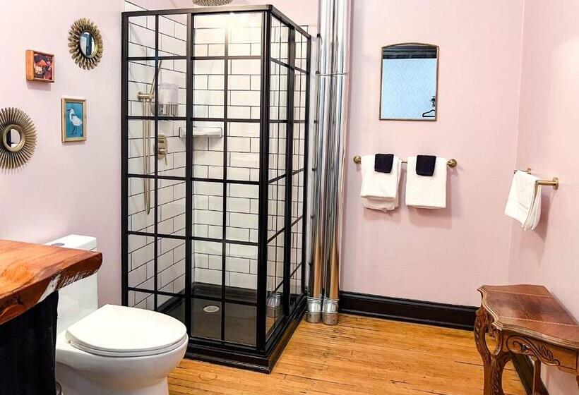 فندق The Oliver Inn