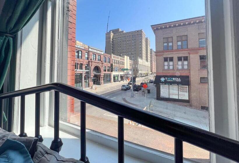 فندق The Oliver Inn