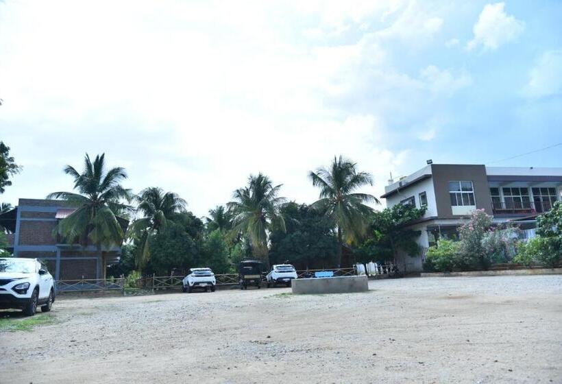 پانسیون 3season Resort Hampi