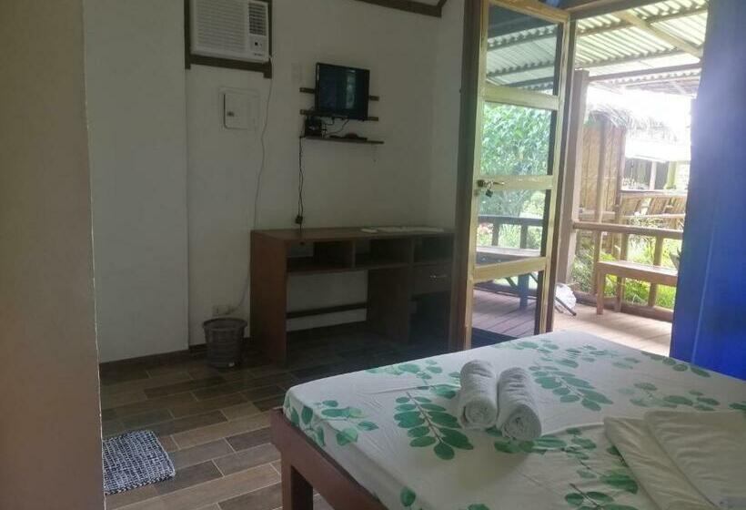 פנסיון Genevieve Guest House And Tours