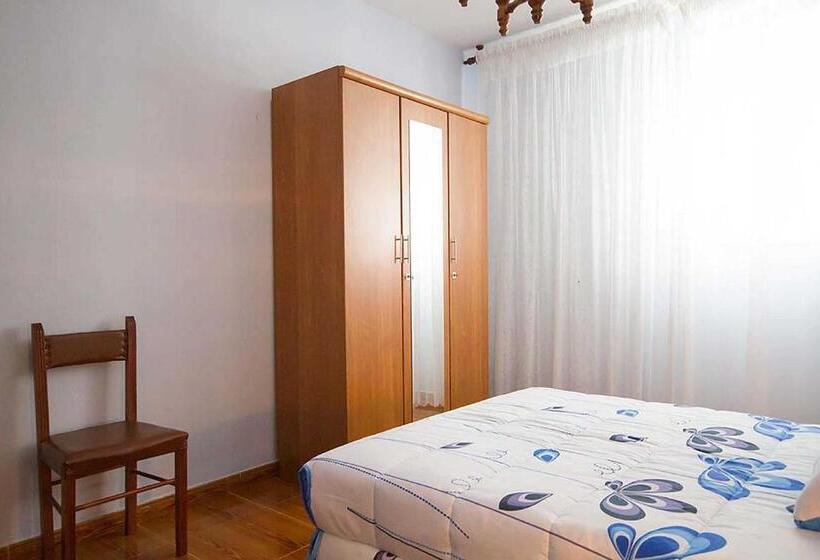 Piso En Centro Fisterra