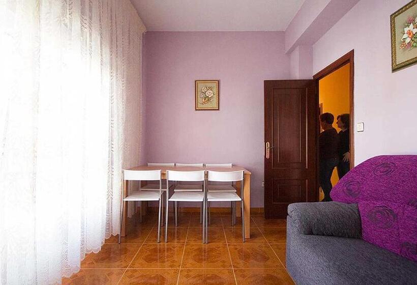 Piso En Centro Fisterra