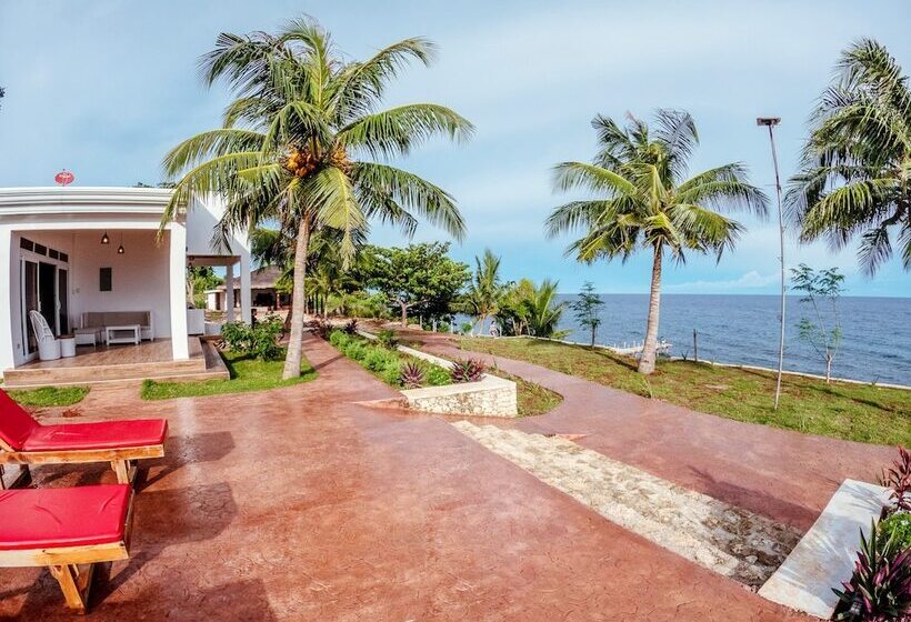 استراحتگاه The Gabayan Riviera