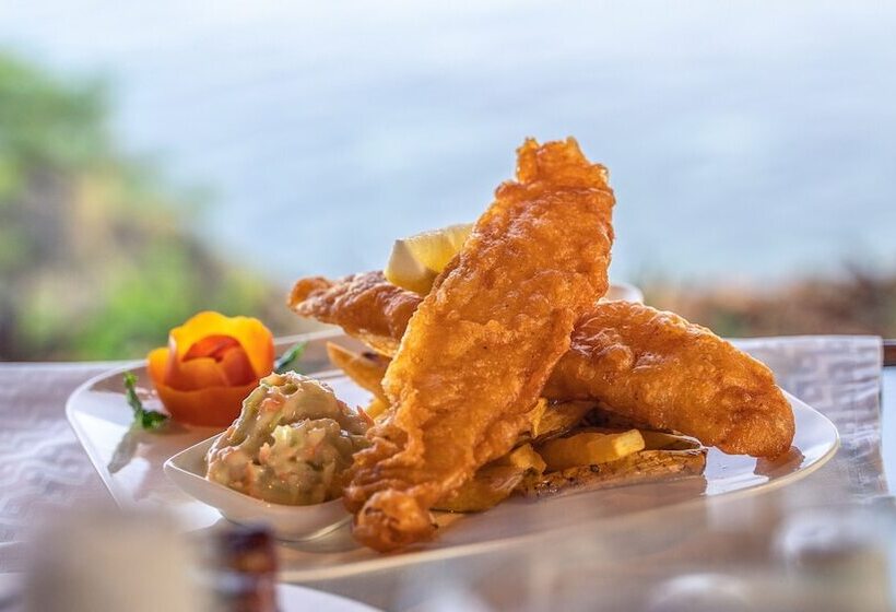 استراحتگاه The Gabayan Riviera