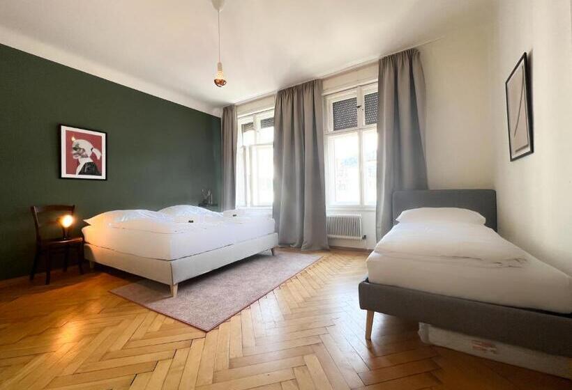 Stadtjuwel Mit Pfänderblick