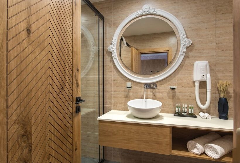 Wine & Spa Hotel Chukara