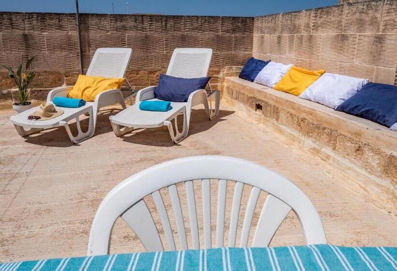 250 Yo Tal Bambinu Farmhouse