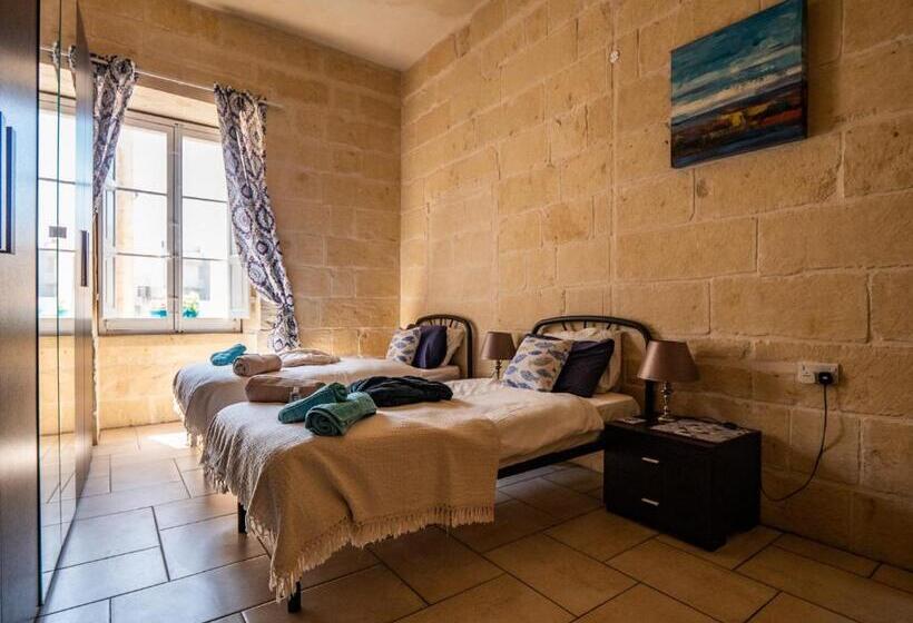 250 Yo Tal Bambinu Farmhouse