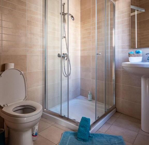 250 Yo Tal Bambinu Farmhouse