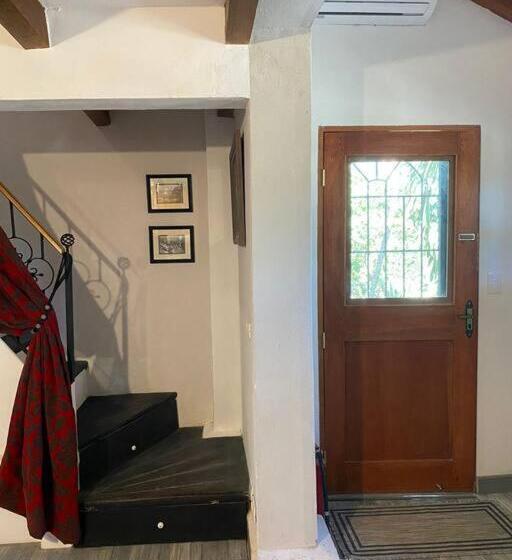 Beautiful Loft! Walk From The Beach!
