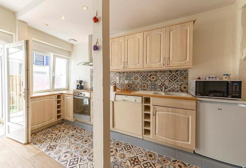 Charmante Maison En Centre Ville D Arzon