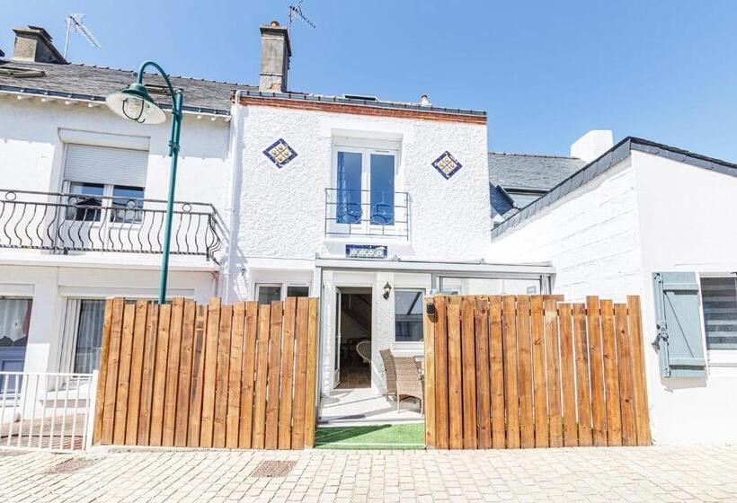 Charmante Maison En Centre Ville D Arzon