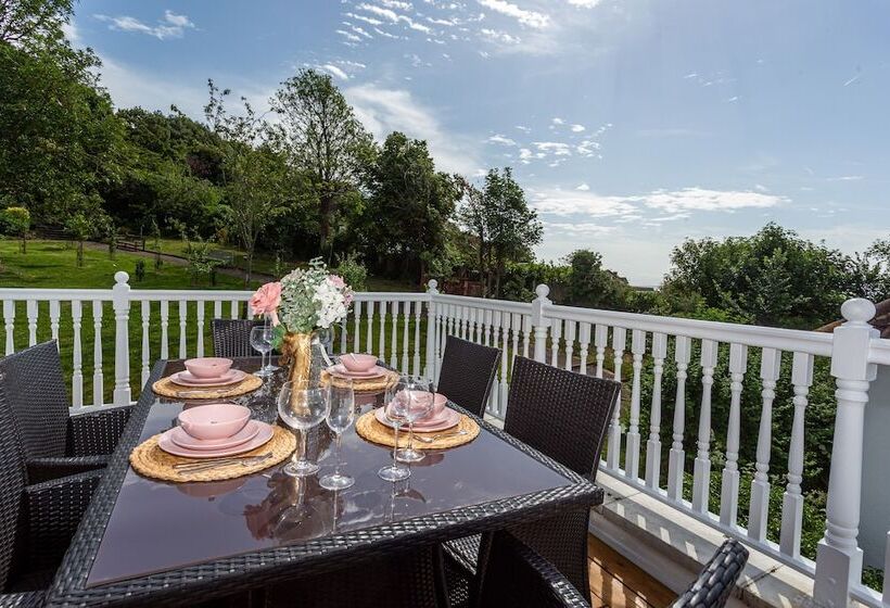 Estuary View By Sorted Stay