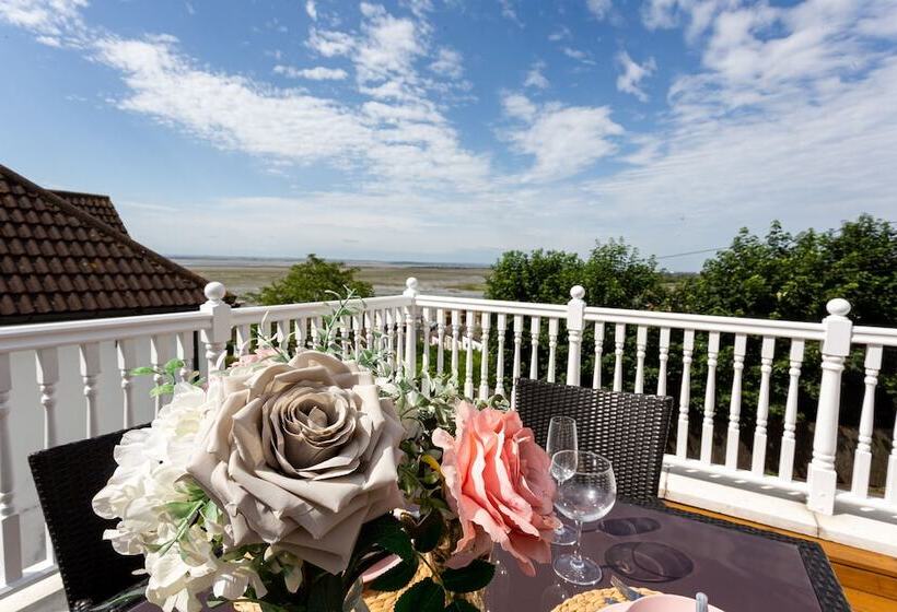 Estuary View By Sorted Stay