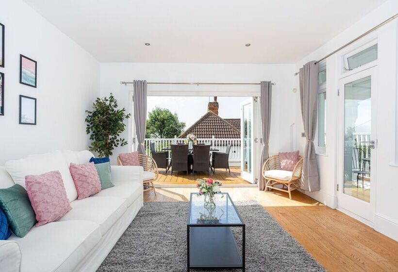 Estuary View By Sorted Stay