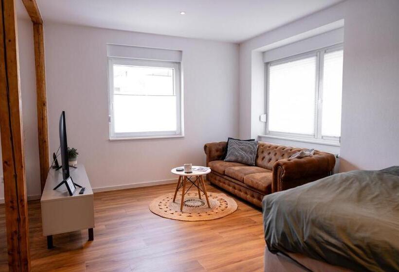 Exklusives Apartment In Bester Lage In Tbb