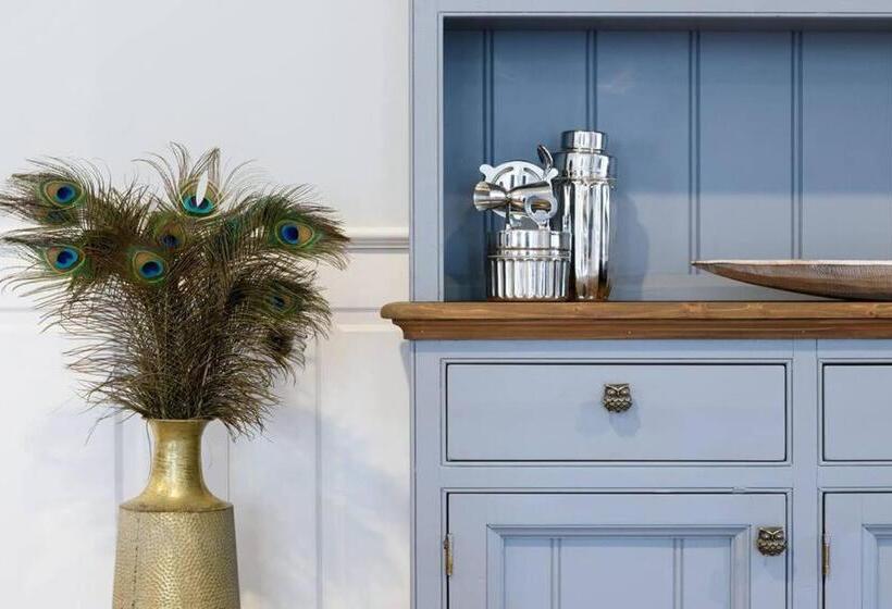 Grenville Belle Daylesford