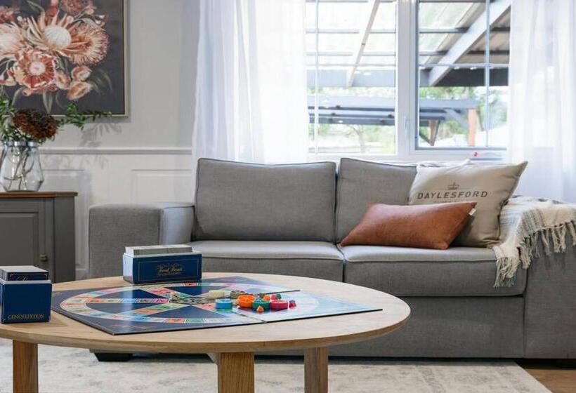 Grenville Belle Daylesford