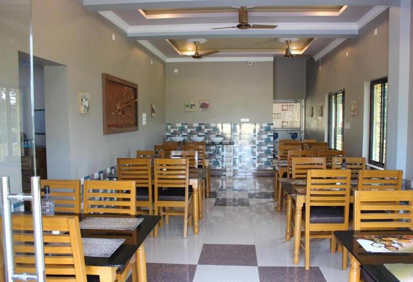 فندق Aappayan Guest House & Restaurant