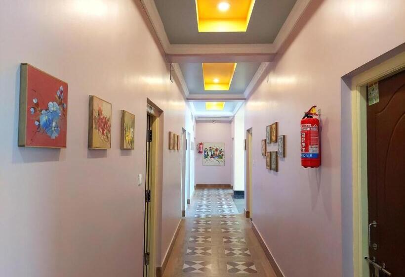 فندق Aappayan Guest House & Restaurant