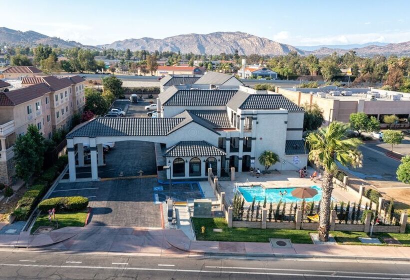 فندق Mainstay Suites