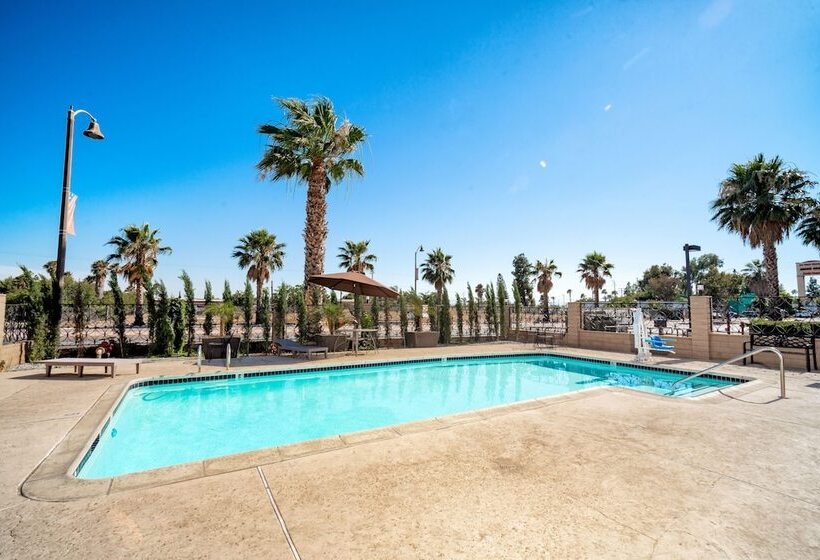 فندق Mainstay Suites