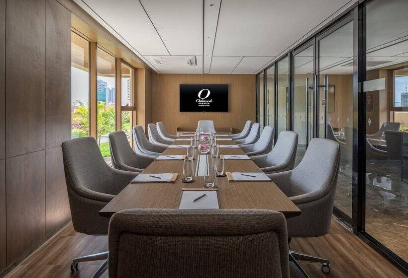 בית מלון כפרי Oakwood Premier Phnom Penh