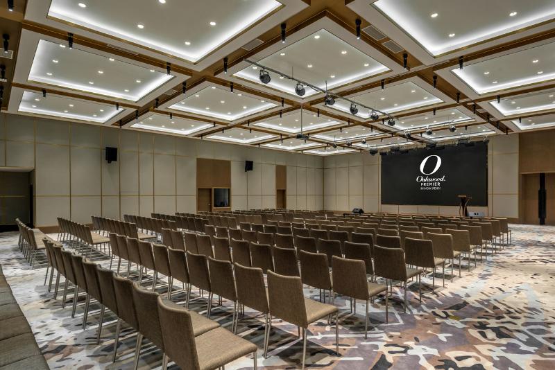 בית מלון כפרי Oakwood Premier Phnom Penh