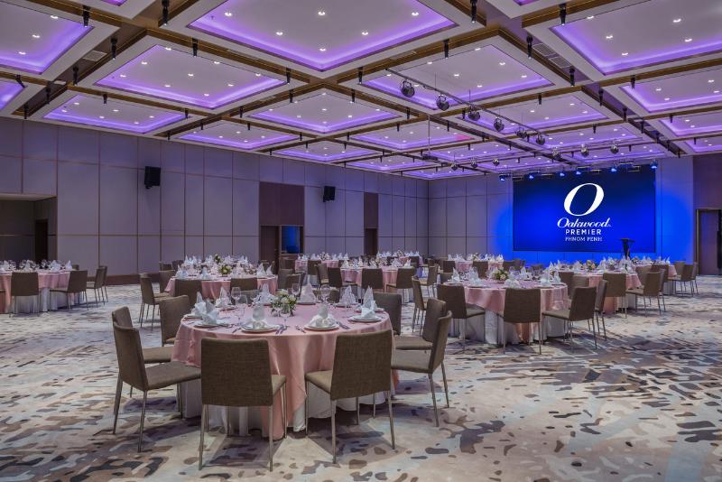 בית מלון כפרי Oakwood Premier Phnom Penh