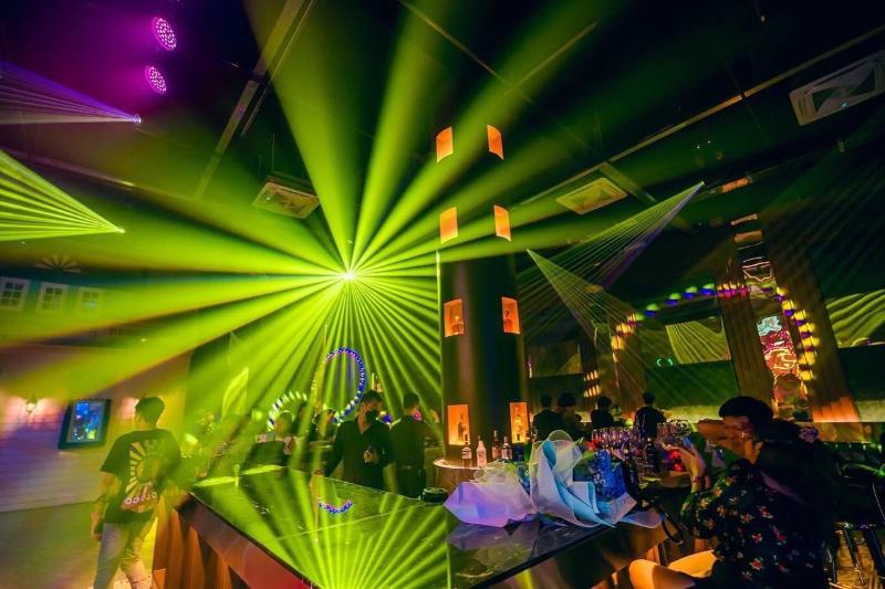 בית מלון כפרי Oakwood Premier Phnom Penh