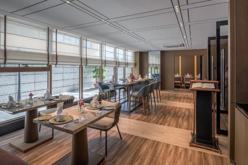 בית מלון כפרי Oakwood Premier Phnom Penh