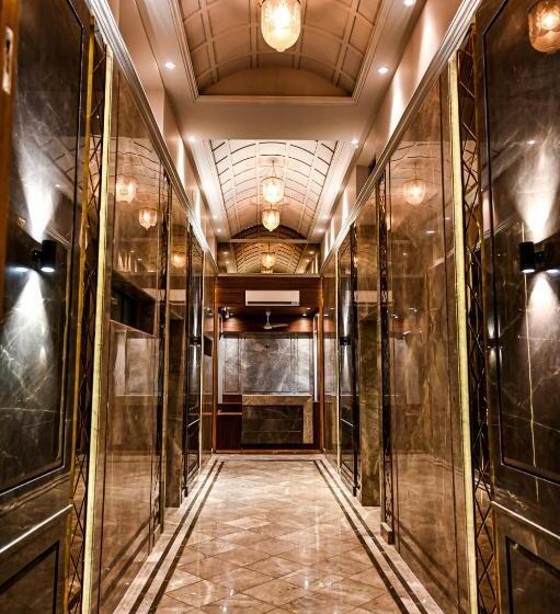 فندق Suvidha Suites