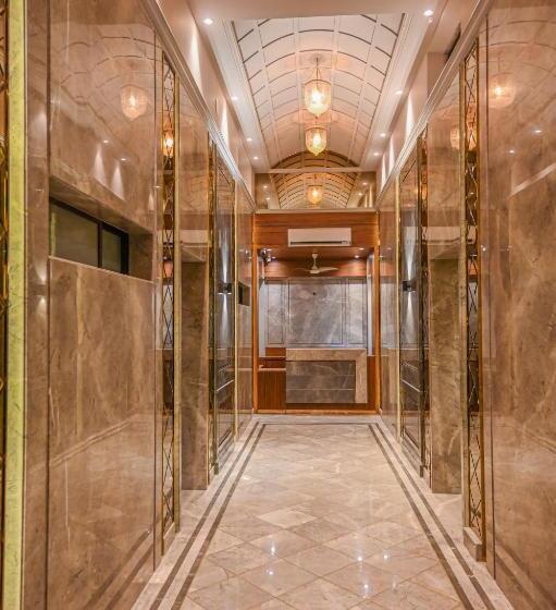 فندق Suvidha Suites