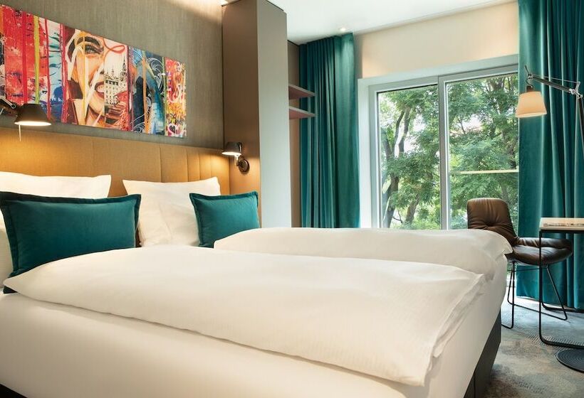 Motel One Graz