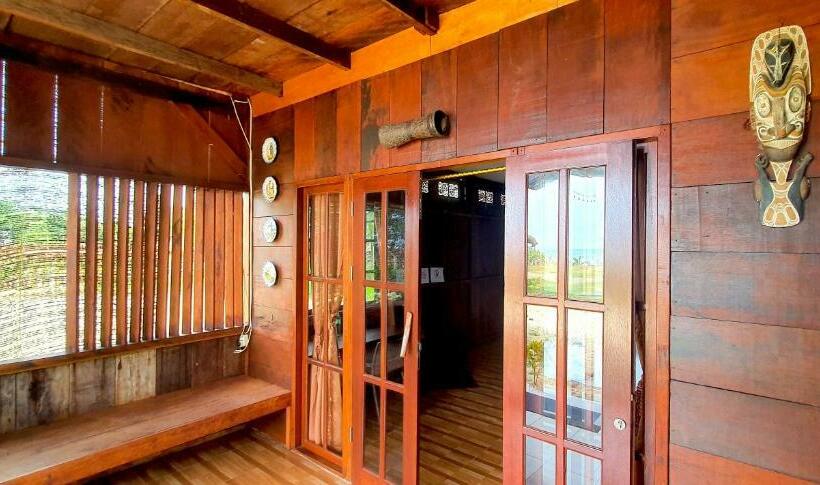 פנסיון Amban Beach House