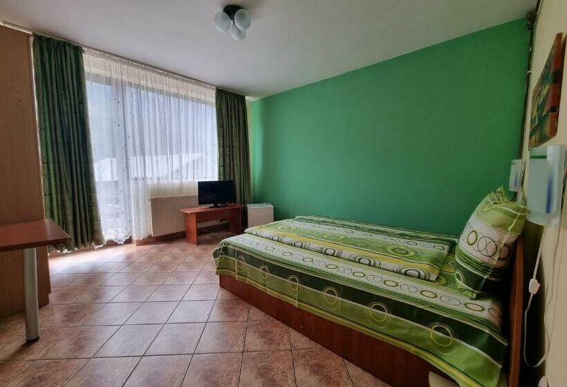 פנסיון Vila Emily