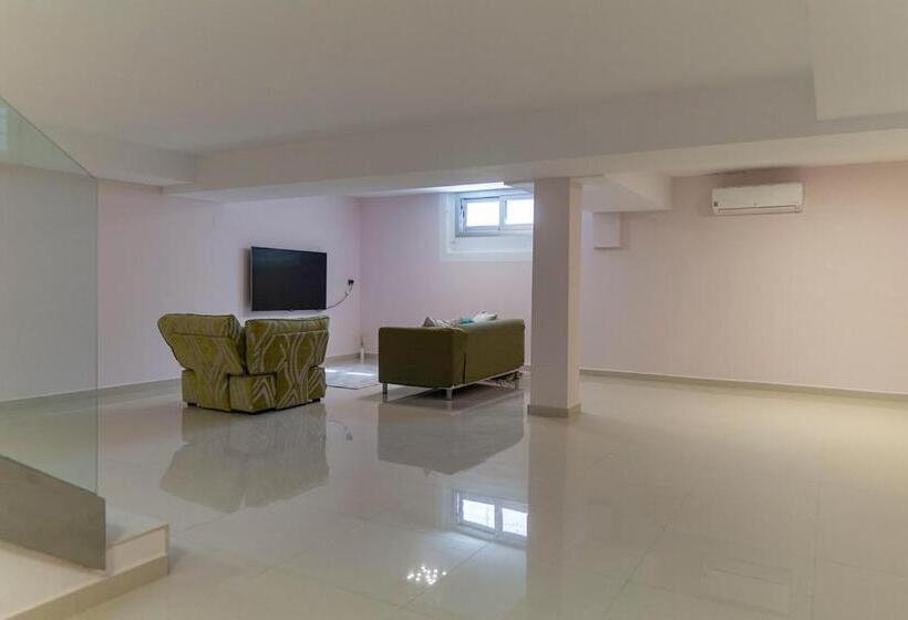 Stunning New Build 3 Bed Villa With Private Pool