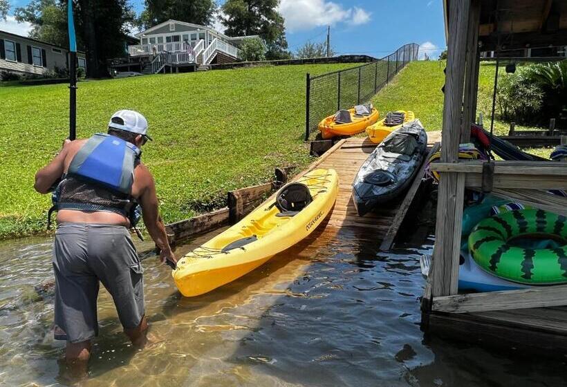 The Fifth Promise   A Cozy Lakehouse Retreat