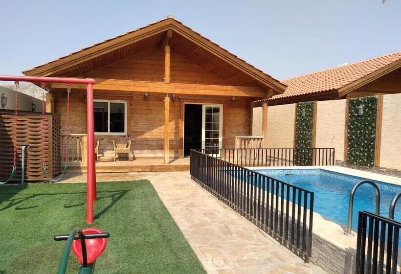 شاليهات الكوخ السويسري وأكوابارك