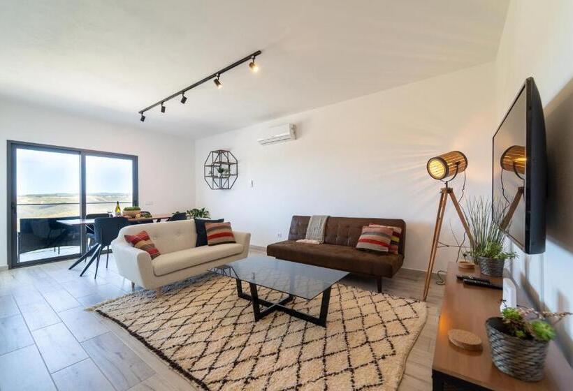 A Gaivota Walking Distance To Monte Clerigo And Amoreira Beaches