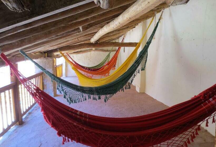 ユースホステル La Casa Mágica