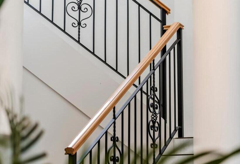 Aqua La Vista Mandurah