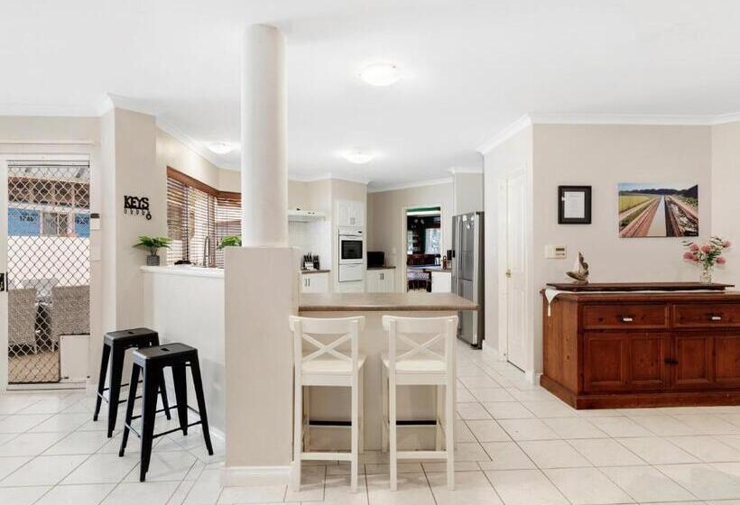 Aqua La Vista Mandurah