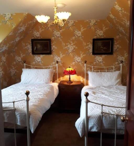 Beautiful Traditional Secluded Country Cottage