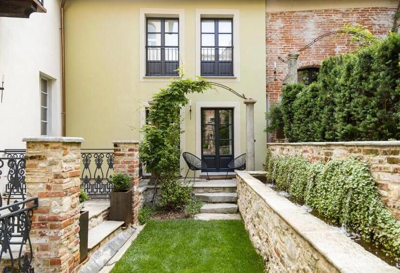 مبيت وإفطار Palazzo Fauzone Relais