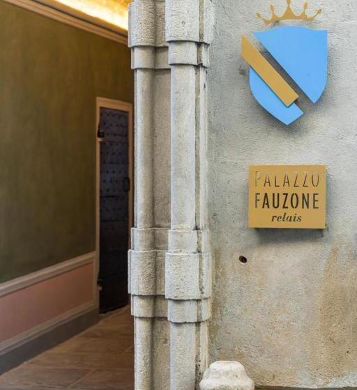 مبيت وإفطار Palazzo Fauzone Relais