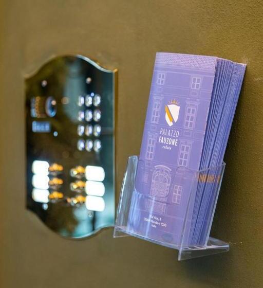 مبيت وإفطار Palazzo Fauzone Relais